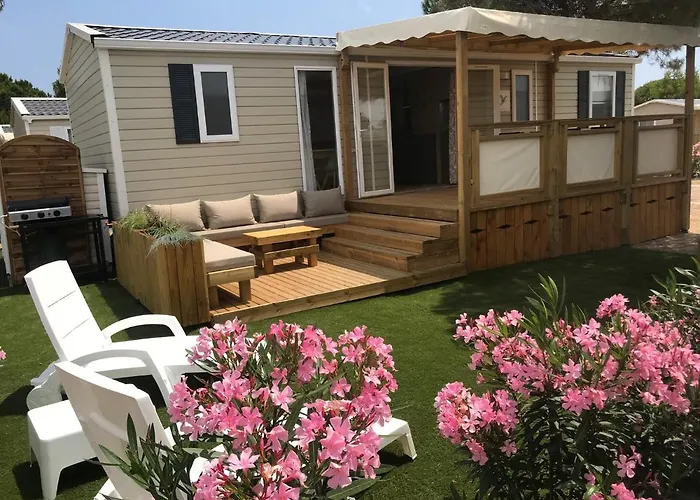 Mobil Home Camping Le Mar Estang Bord De Plage